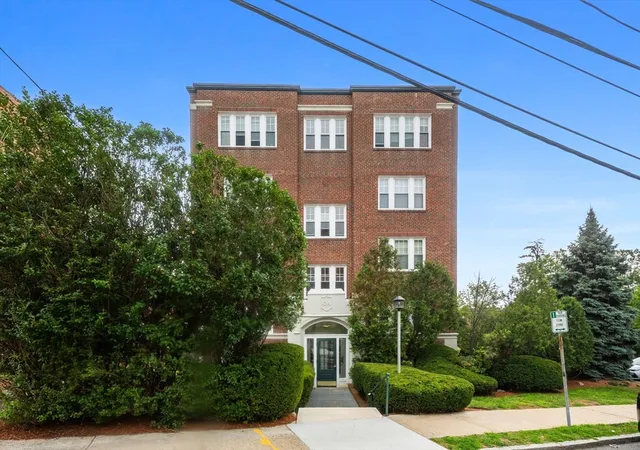 21-bradlee-rd-32-medford-ma-02155/hzid_606ae3d3