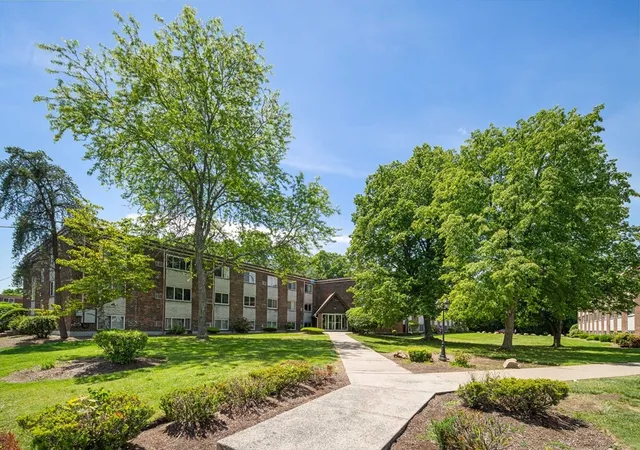 9-weld-st-14-framingham-ma-01702/hzid_9018b6c8