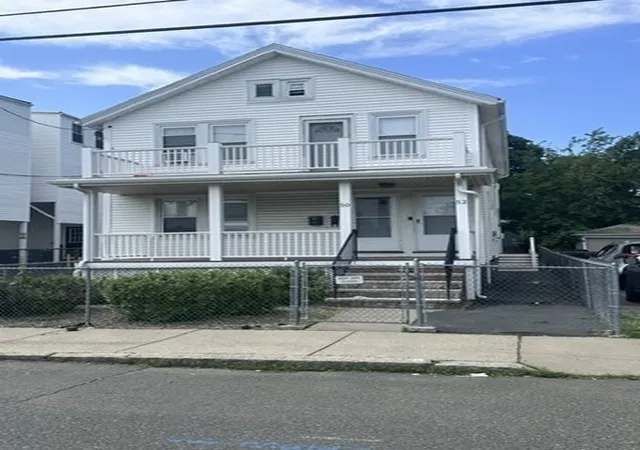 50-3rd-street-medford-ma-02155/hzid_b3b1d8a7