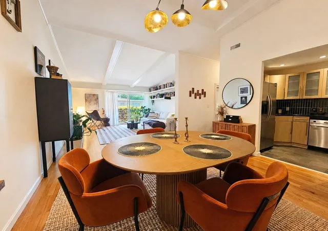 55-broadlawn-park-16b-chestnut-hill-ma-02467/hzid_4318a112