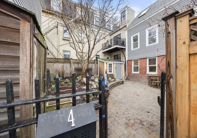 4-mead-street-ct-0-boston-ma-02129/hzid_4fa24fca