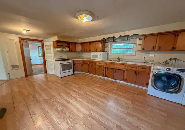 32-oliver-st-lowell-ma-01854/hzid_9b18ec5f