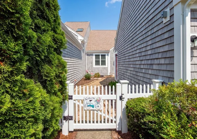 66-holbeck-corner-66-plymouth-ma-02360/hzid_a2a308ad