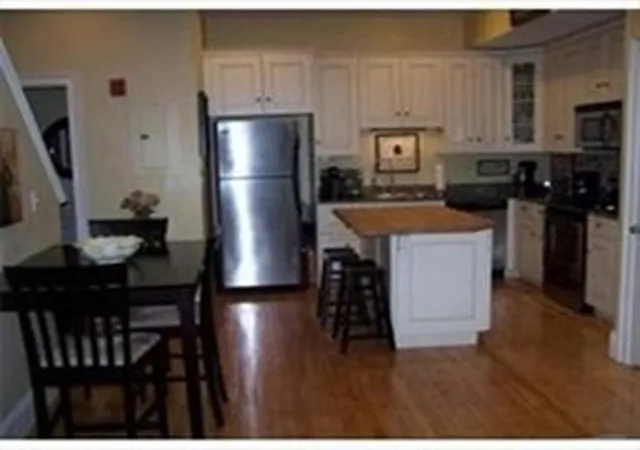 310-court-st-2-plymouth-ma-02360/hzid_473da917