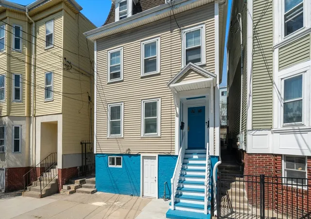 212-princeton-st-u2-boston-ma-02128/hzid_71c05a07