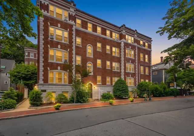 41-bowdoin-street-25-cambridge-ma-02138/hzid_b87d7c0a