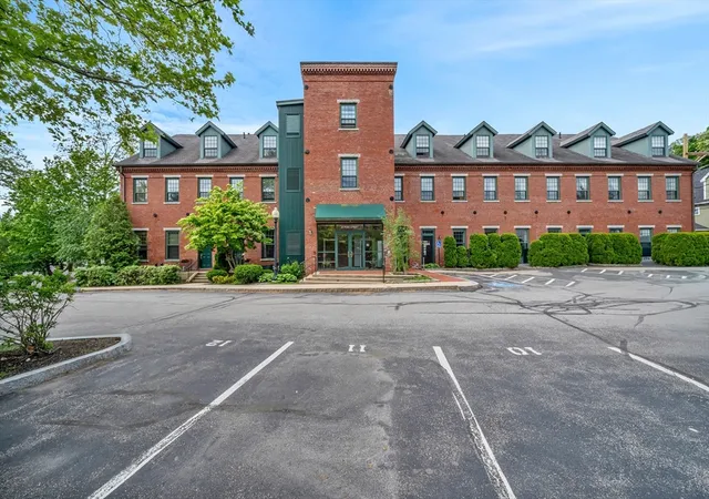 25-pond-st-203-amesbury-ma-01913/hzid_c6bc245b