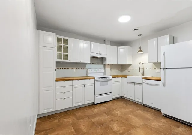 96-old-colony-ave-234-east-taunton-ma-02718/hzid_a5c290a8