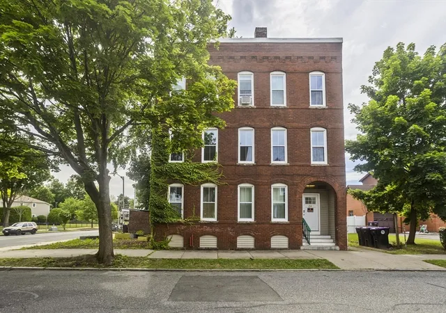56-pine-st-holyoke-ma-01040/hzid_b76c851f