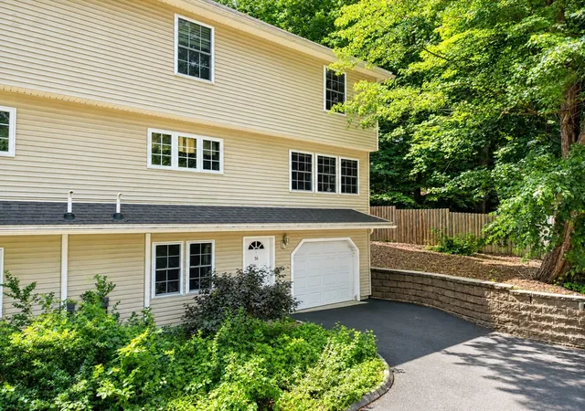 56-montville-st-56-chicopee-ma-01013/hzid_dbac0452