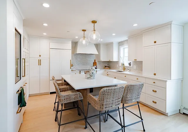 237-bunker-hl-st-237-charlestown-ma-02129/hzid_7904f12b