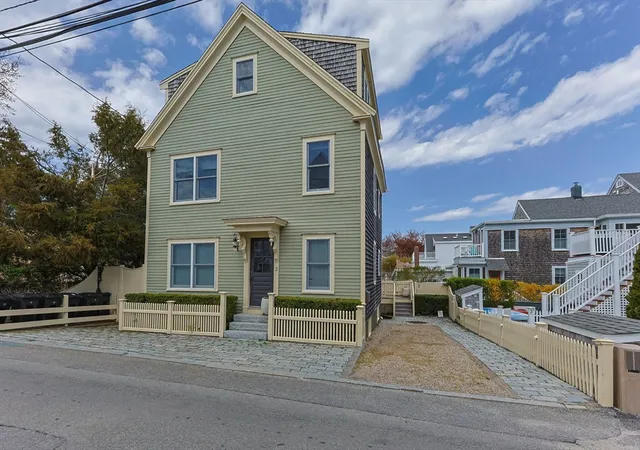 3-franklin-st-2-provincetown-ma-02657/hzid_c6bcd71b