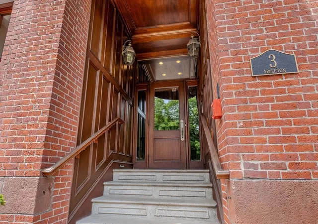 3-appleton-st-505-boston-ma-02116/hzid_2227ed49