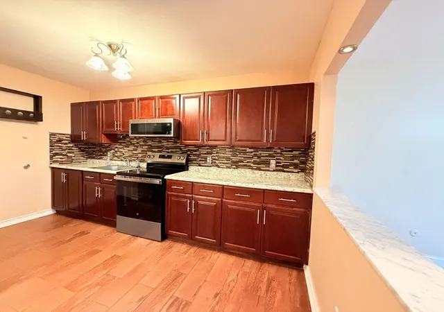116-spring-st-c10-west-roxbury-ma-02132/hzid_996b062d