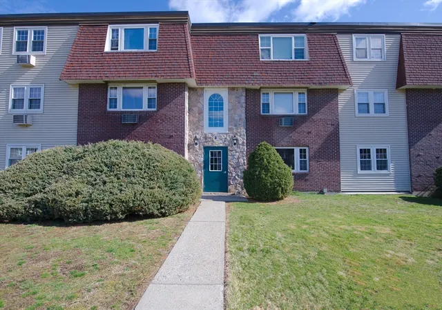 180-main-street-b-29-bridgewater-ma-02324/hzid_1059a580