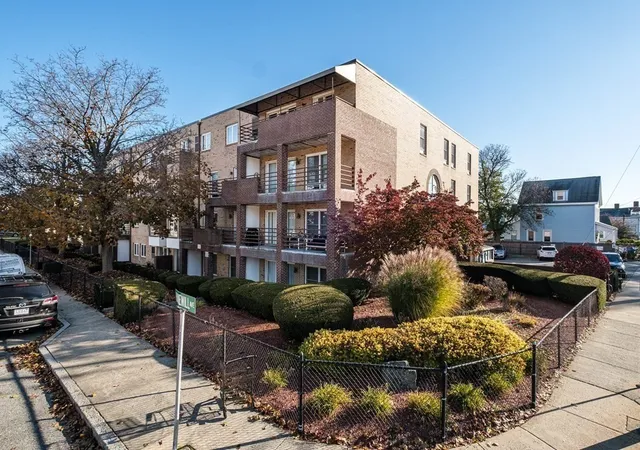 314-riverside-avenue-304-medford-ma-02155/hzid_72ad8b54