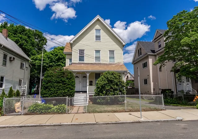 22-stearns-st-malden-ma-02148/hzid_b30a9379