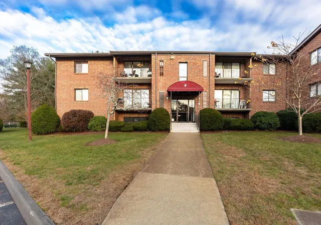221-oak-street-4-31-brockton-ma-02301/hzid_c50f03f7