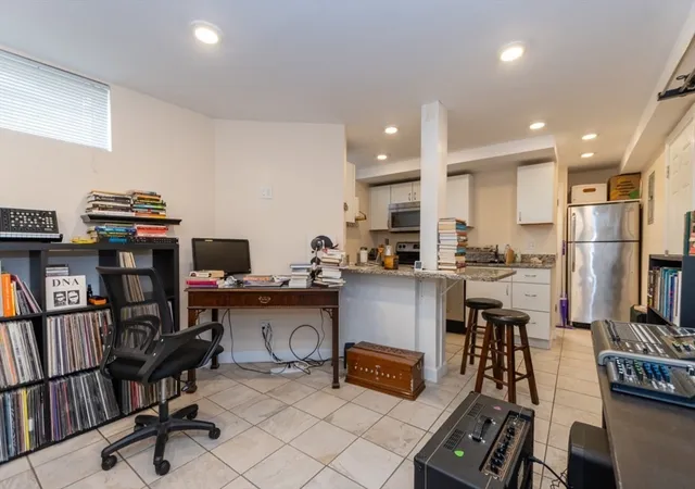 373-375-broadway-2b-cambridge-ma-02139/hzid_5db04bc9