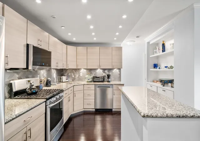 9-hawthorne-pl-7e-boston-ma-02114/hzid_d73fb566