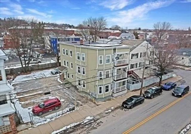263-265-water-st-lawrence-ma-01841/hzid_227d8d06