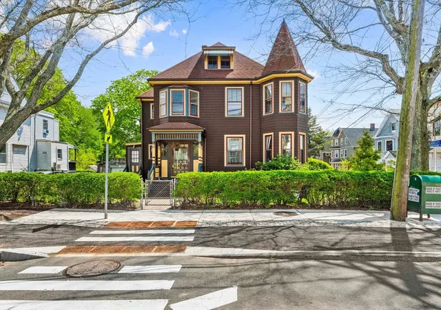 61-central-st-somerville-ma-02143/hzid_98f44f52