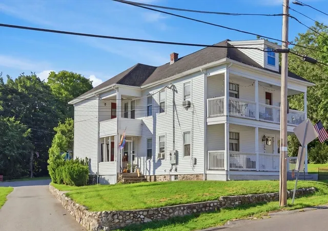 28-e-meadow-rd-lowell-ma-01854/hzid_3eb49d0d