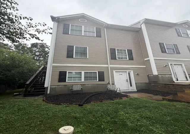 318-crescent-st-b-fall-river-ma-02720/hzid_daa7a911