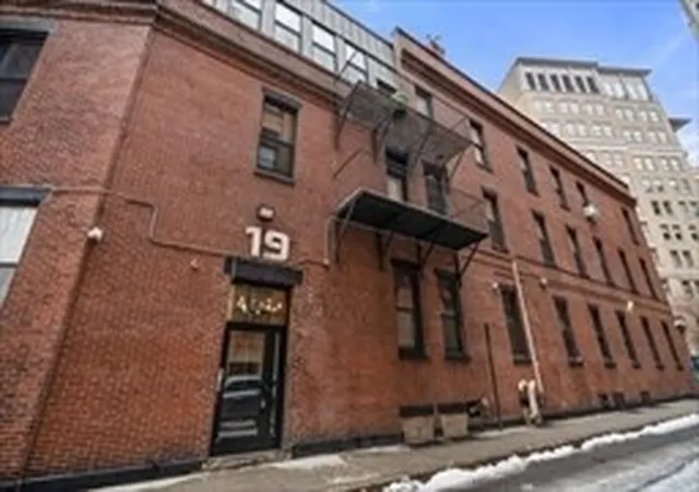 13-19-stanhope-street-3c-boston-ma-02116/hzid_8b3a3b63