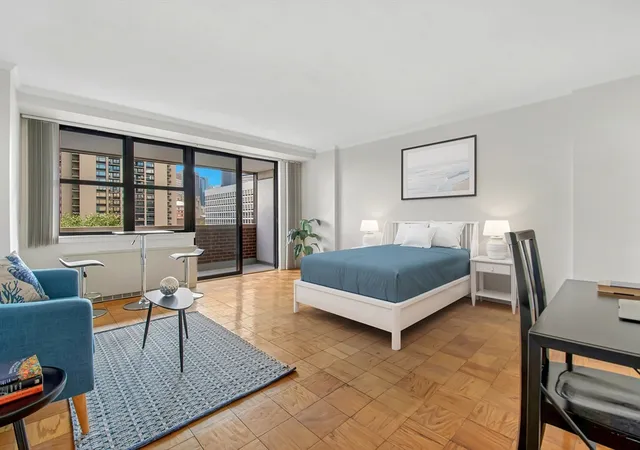 2-hawthorne-pl-10k-boston-ma-02114/hzid_a19b784d