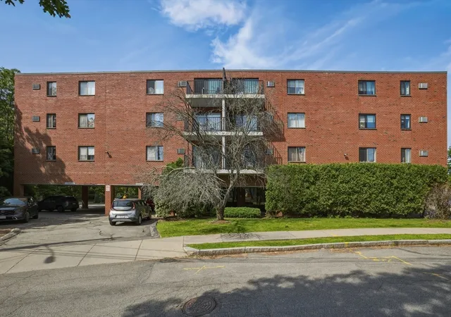 209-riverview-ave-5-newton-ma-02466/hzid_a490de6f