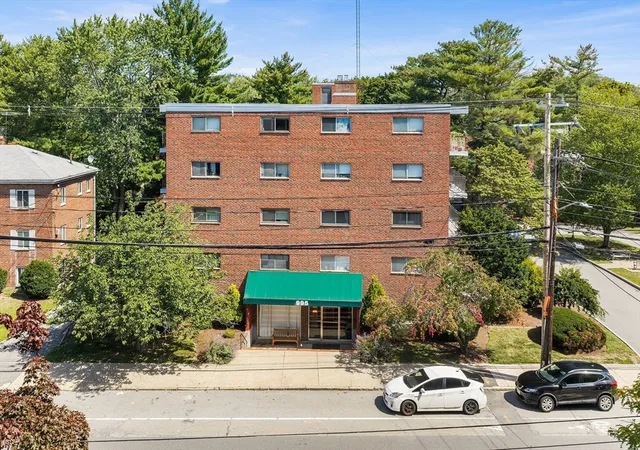 995-massachusetts-ave-206-arlington-ma-02476/hzid_2bb73f37