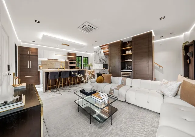 304-elliot-st-carriage-house-s-4-newton-ma-02464/hzid_95502e2a