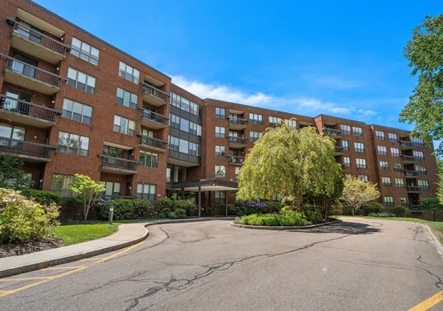 210-nahanton-st-219-newton-center-ma-02459/hzid_43b9901b