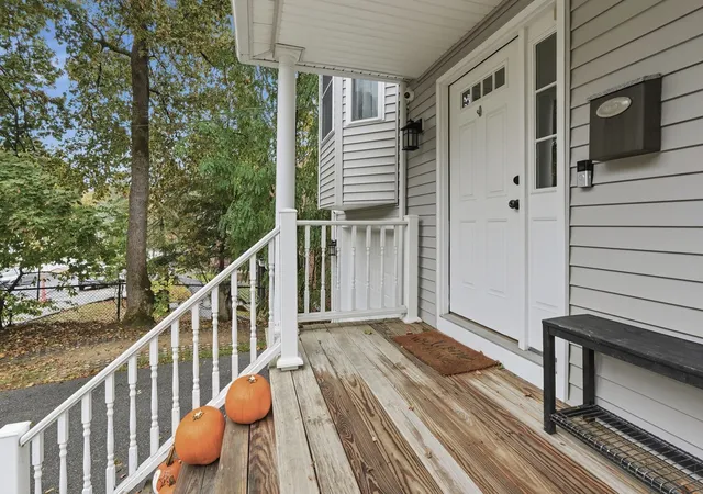 13-mount-vernon-st-13-haverhill-ma-01830/hzid_8fb54ad8