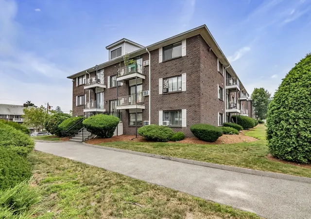 262-e-haverhill-st-2-lawrence-ma-01841/hzid_85ef9dbf