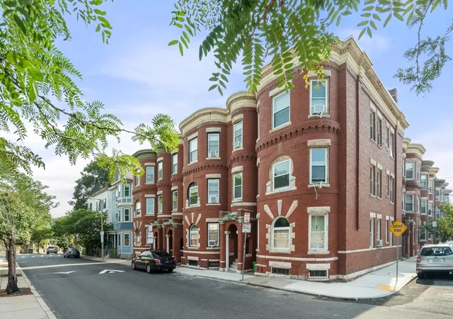 124-day-st-2-jamaica-plain-ma-02130/hzid_a1d72f8f