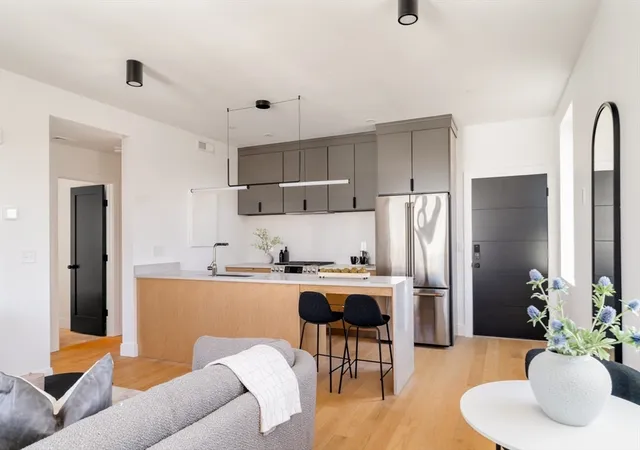 182-tremont-st-5a-somerville-ma-02143/hzid_7012b869