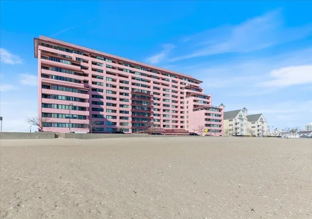 350-revere-beach-blvd-13r-revere-ma-02151/hzid_fc21ae4e