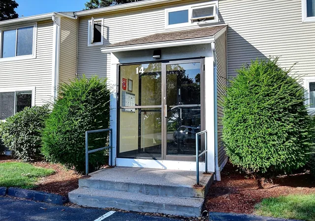 14-arbor-way-b-holyoke-ma-01040/hzid_9d5156c2