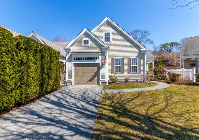 13-hollyhock-knoll-ct-13-bourne-ma-02532/hzid_4ad04993