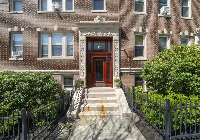 12-james-street-b-brookline-ma-02446/hzid_912258a0
