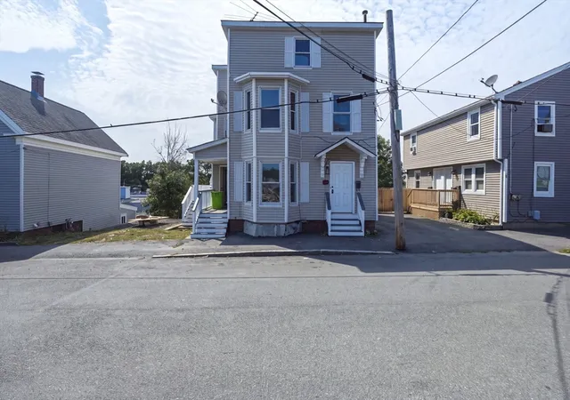 26-millett-st-gloucester-ma-01930/hzid_7a1e1f8c