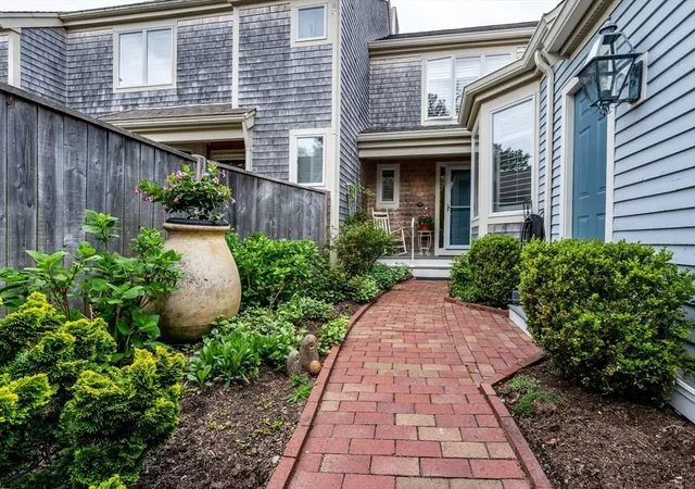 132-kates-path-132-yarmouth-ma-02675/hzid_82b01202