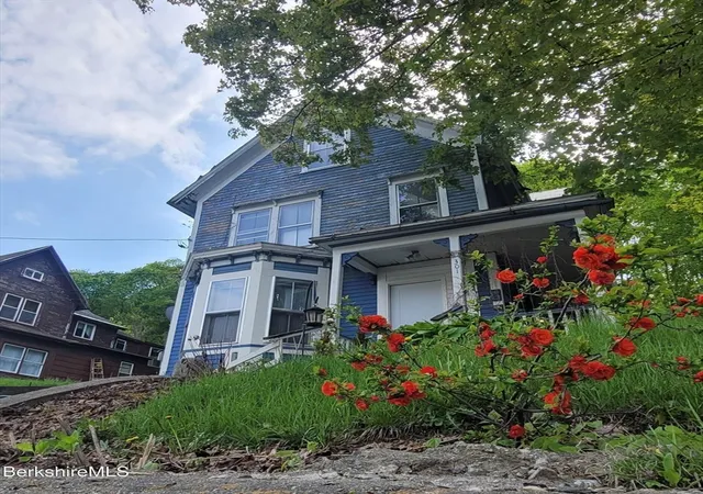 301-walnut-st-north-adams-ma-01247/hzid_3d67fdd1