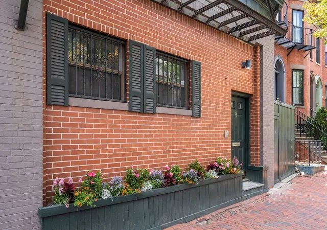 8-dartmouth-street-5-boston-ma-02116/hzid_d2d57496