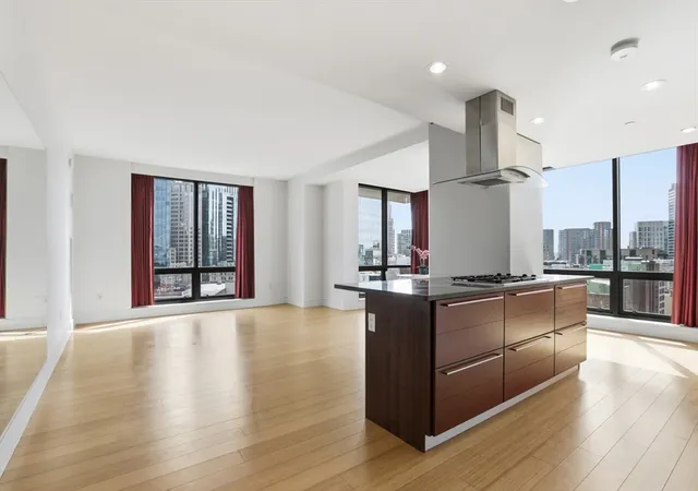 45-province-st-1502-boston-ma-02108/hzid_246b3fa5