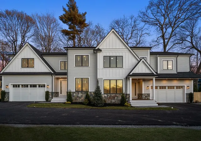 1058-beacon-st-2-newton-center-ma-02459/hzid_a3e9118b