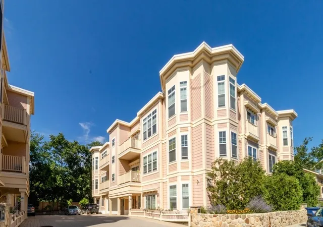 69-bolton-st-101-cambridge-ma-02140/hzid_43a37950