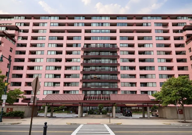 350-revere-beach-blvd-2g-revere-ma-02151/hzid_46645f1b